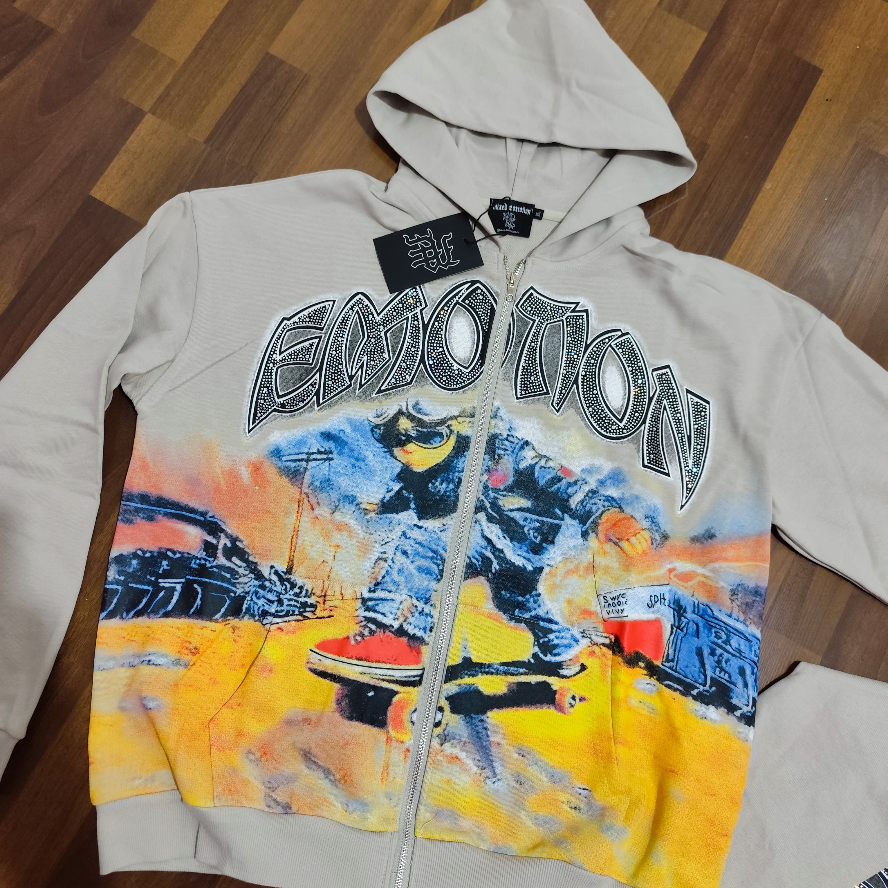Poleron Mixed Emotion