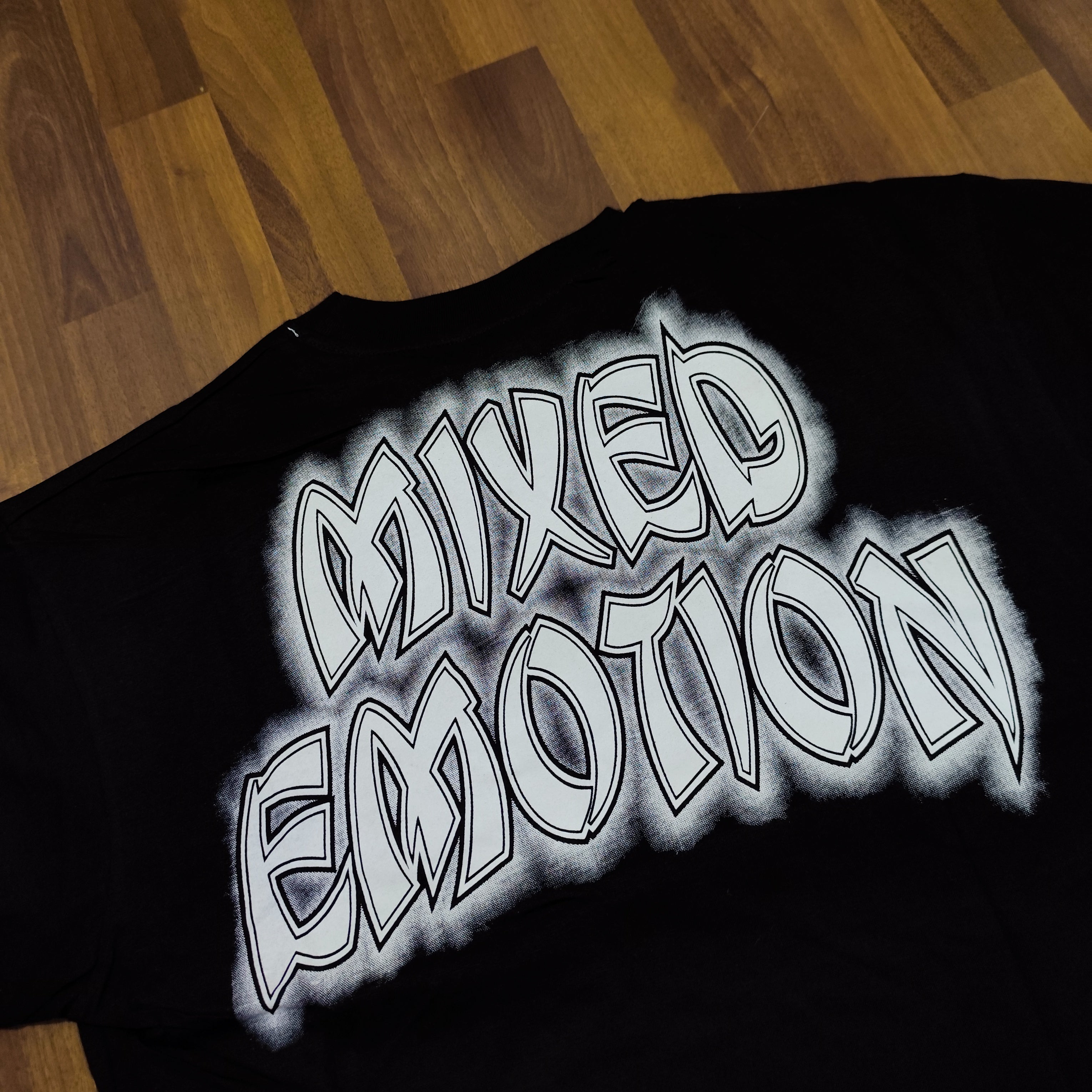 Polera Emotion Oversize Negra - Crystal Ball